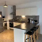 Appt T3 Cuisine Amenagee Et Equipee Acces Pmr