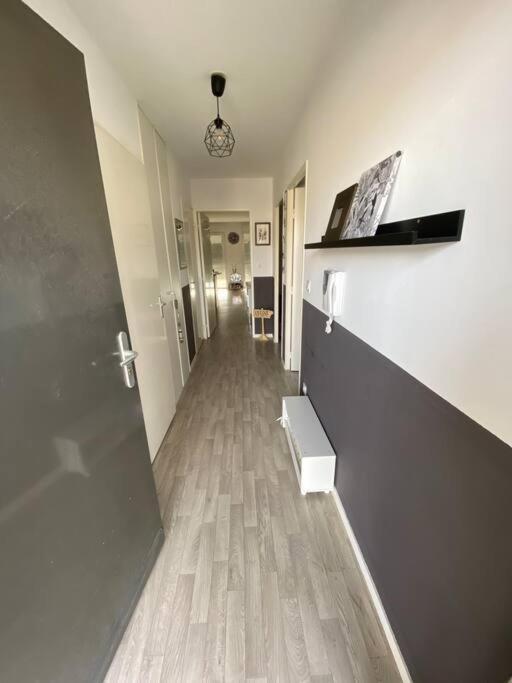 Appt T3 Cuisine Amenagee Et Equipee Acces Pmr Apartment *